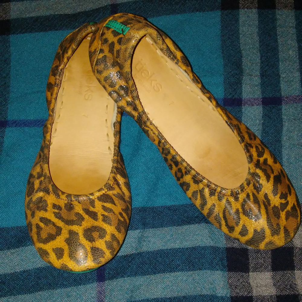 Leopard Tieks Flats size 7